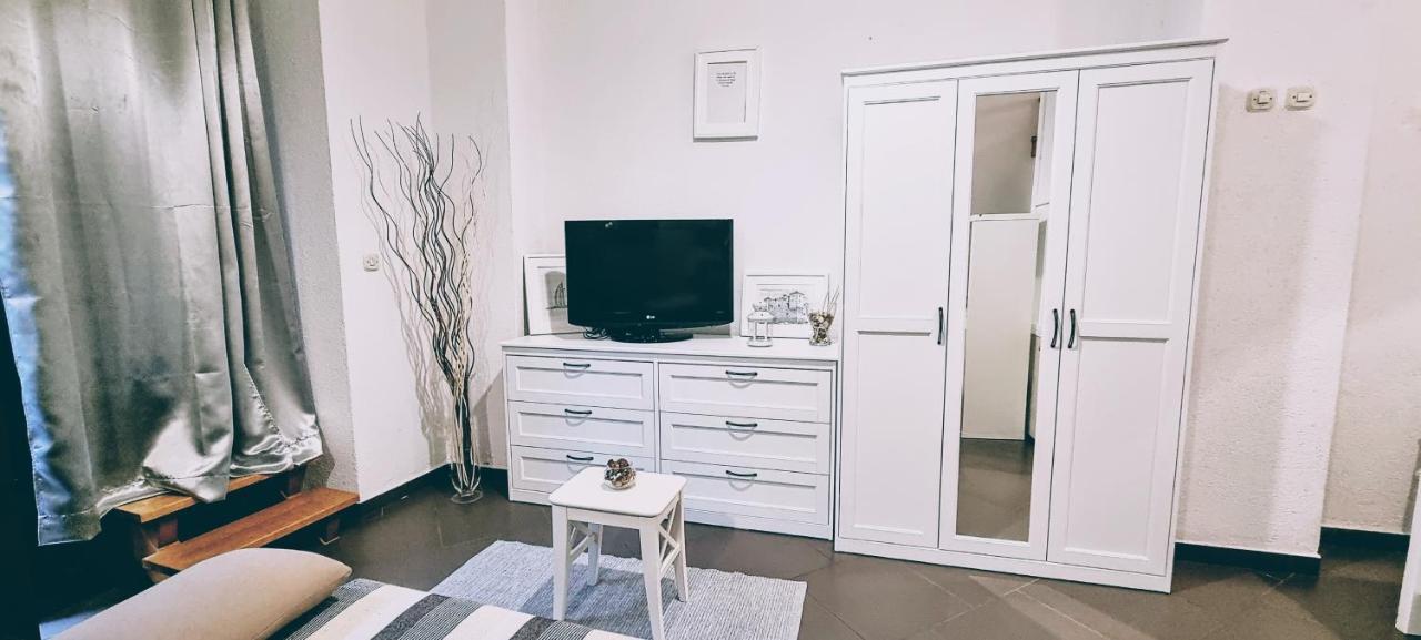 Apartment Paolo Сень Экстерьер фото